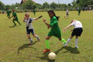 Hong Kong Football Club tour includes girls